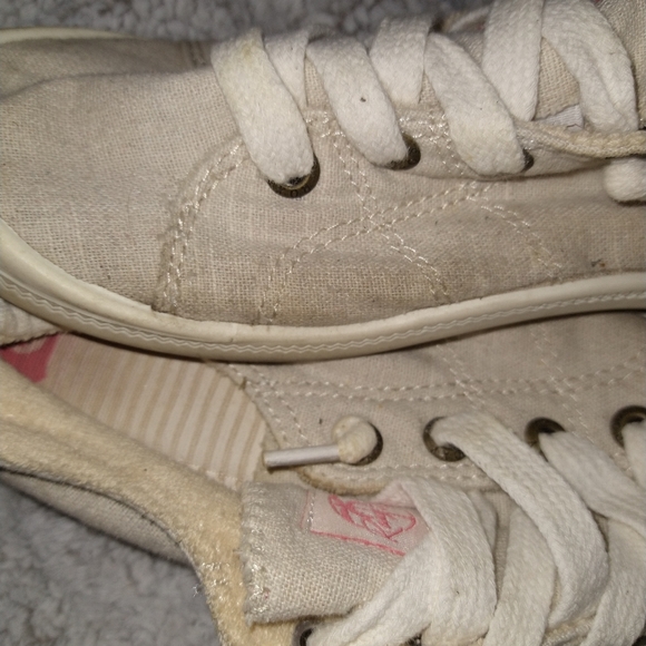 ROXY Bayshore Cream / Ivory Color Slip On Sneaker - Picture 6 of 6